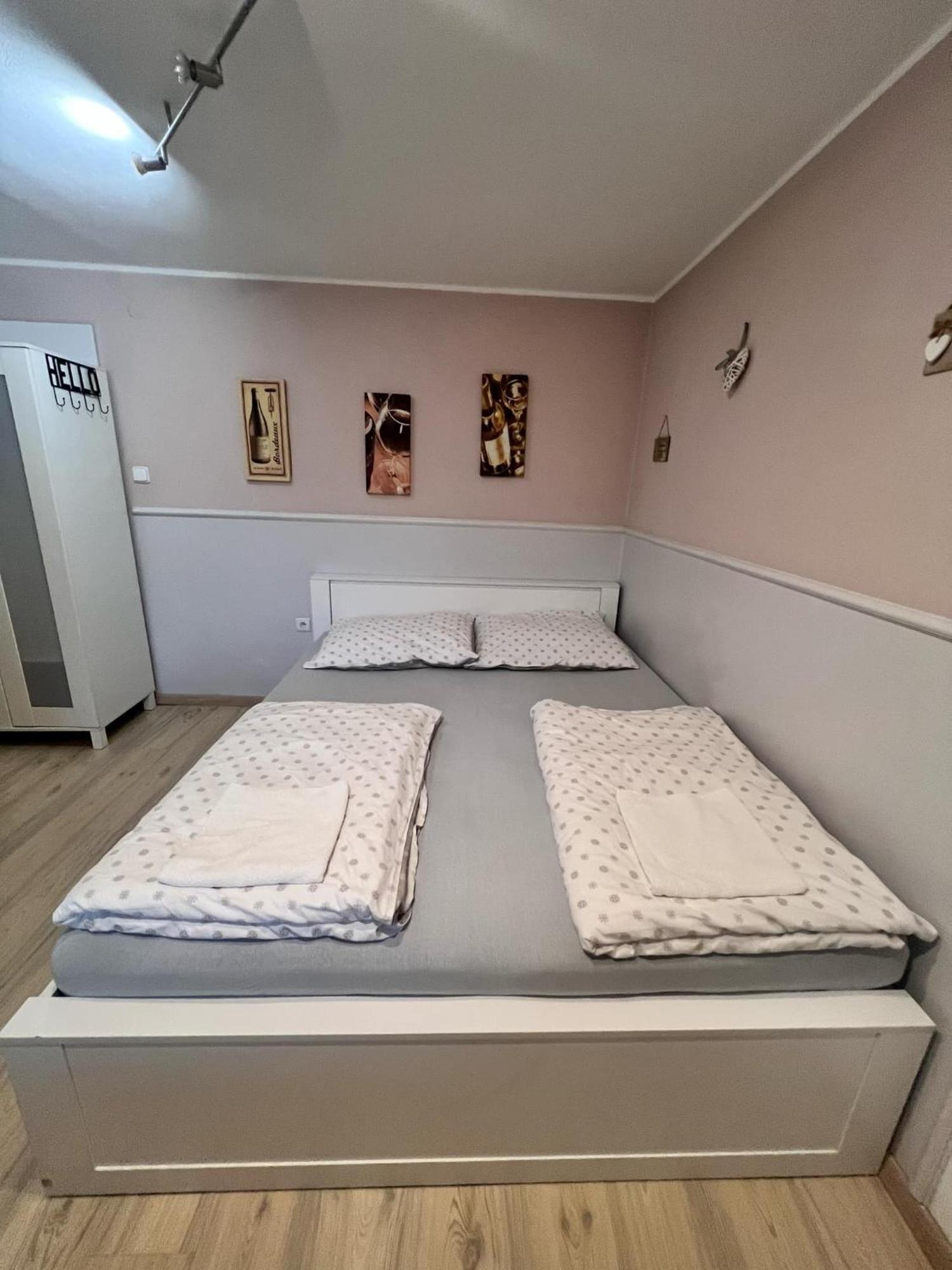 Ubytovani Na Hrazi 91 Znojmo Luaran gambar